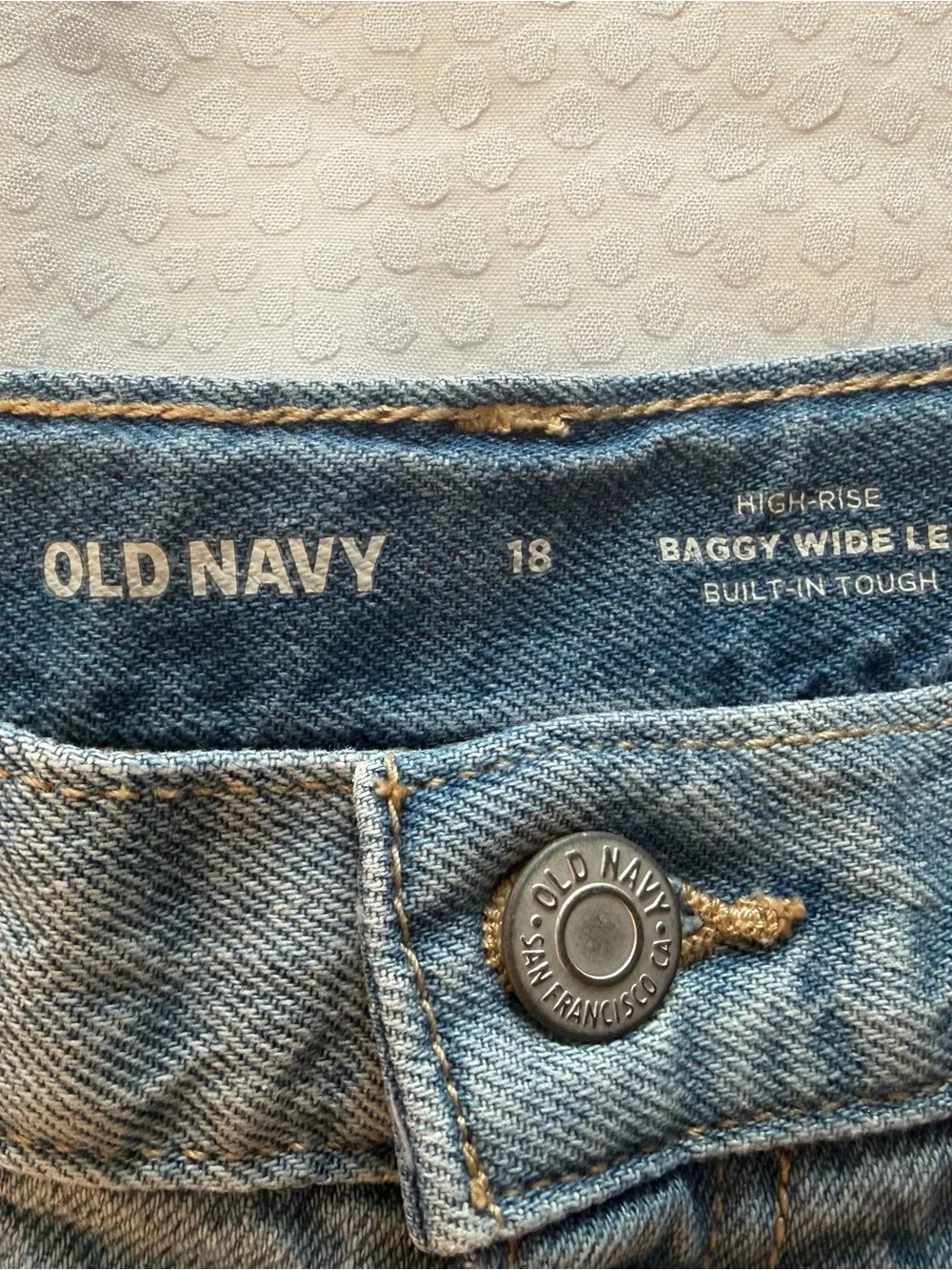 Old Navy Two-Tone Wide Leg Jeans in Light Blue and Dark Blue